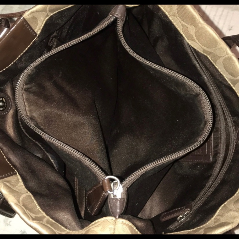 Coach Purse - Picture 7 of 9